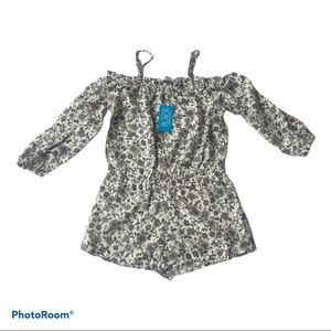 NWT Girls XS - 4 Floral Romper Off The Shoulder Long Sleeves Children’s Place